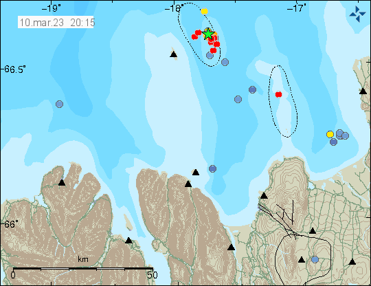 Græn stjarna austan við Grímsey ásamt rauðum punktum sem sýna minni jarðskjálftana sem hafa einnig orðið á sama svæði. Kortið er frá því klukkan 20:15 þann 10. Mars 2023.