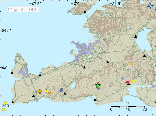 Græn stjarna í Brennisteinsfjöllum sem eru austar á Reykjanesskaga, austan við Kleifarvatn. Þarna eru einnig minni punktar á sama stað sem sýna minni jarðskjálfta.